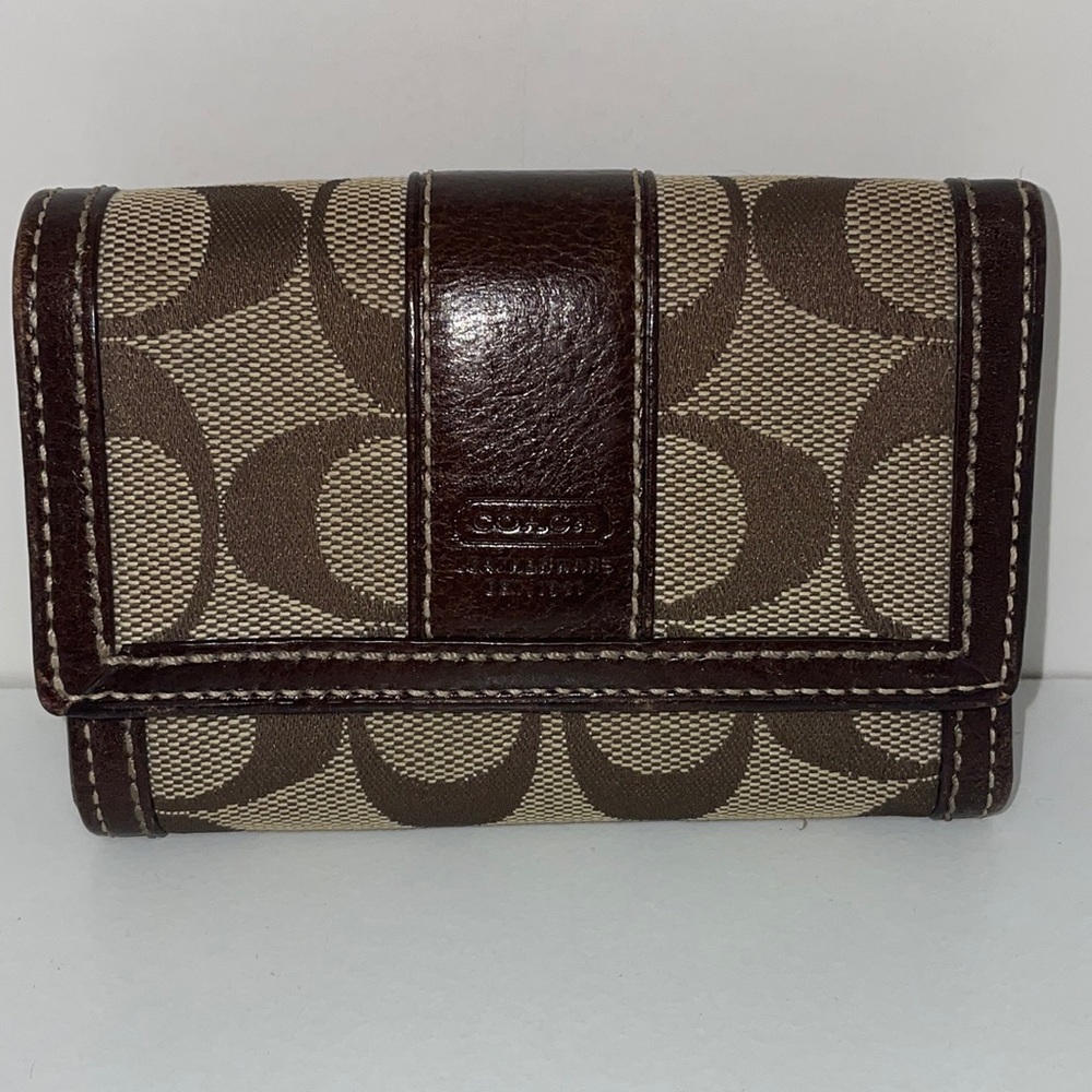 Small Coach Bi-fold wallet